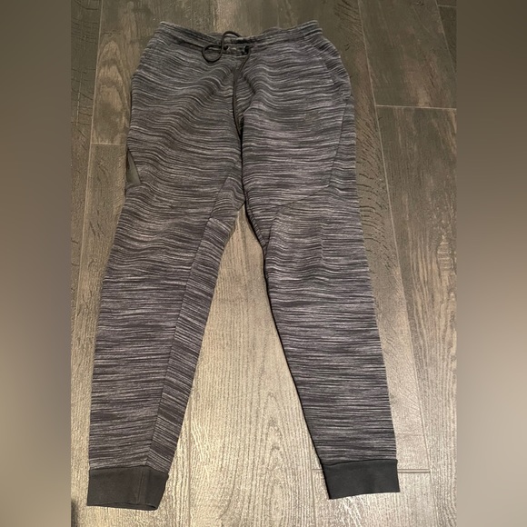 Nike joggers - tech fleece! - Picture 1 of 4